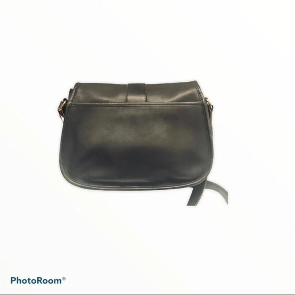Coach vintage black leather Chelsea saddle bag